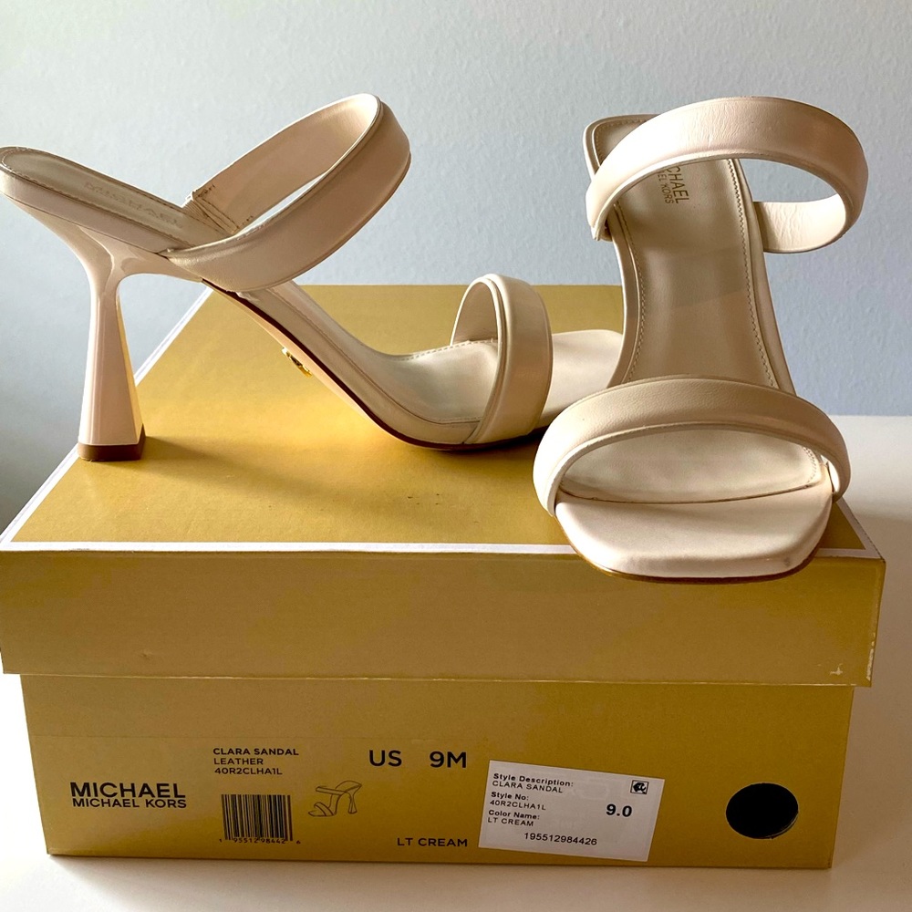 Michael Kors Clara Sandal size 9